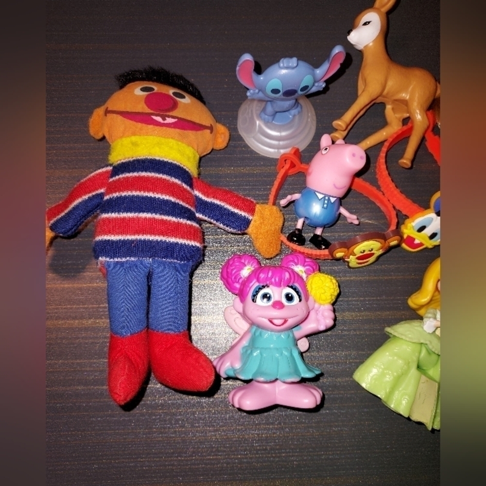 Toy lot sesame street etc - Picture 3 of 3